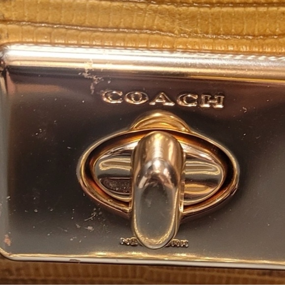 Coach Cassidy Lizard Embossed Leather Turnlock Chain Crossbody Bag F72671 - Picture 7 of 8